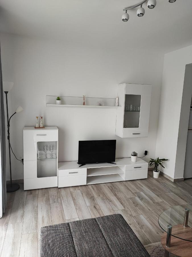 G&S Apartment Tribunj  Ngoại thất bức ảnh