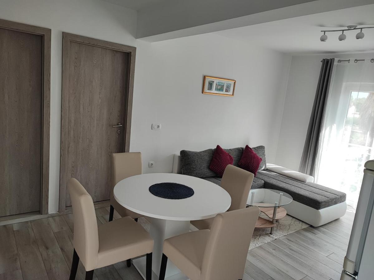 G&S Apartment Tribunj  Ngoại thất bức ảnh