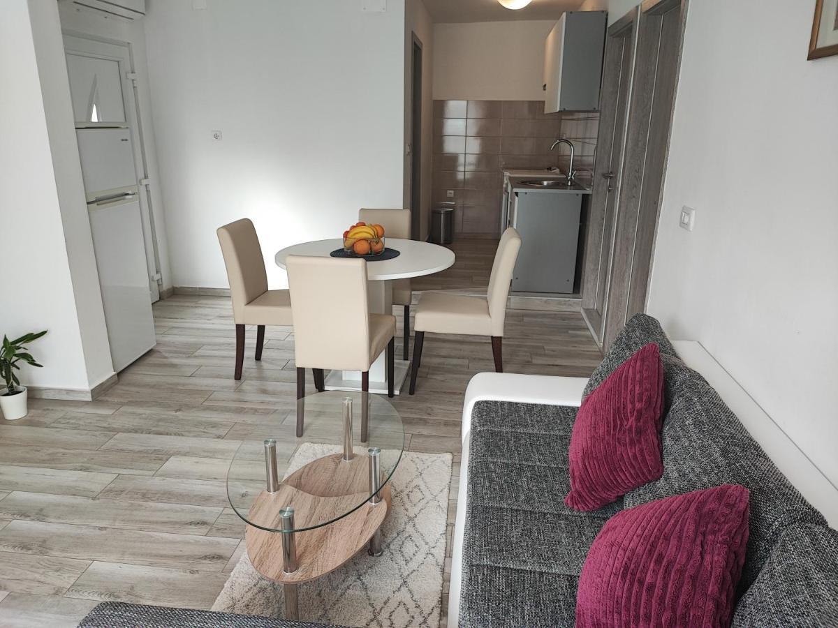 G&S Apartment Tribunj  Ngoại thất bức ảnh